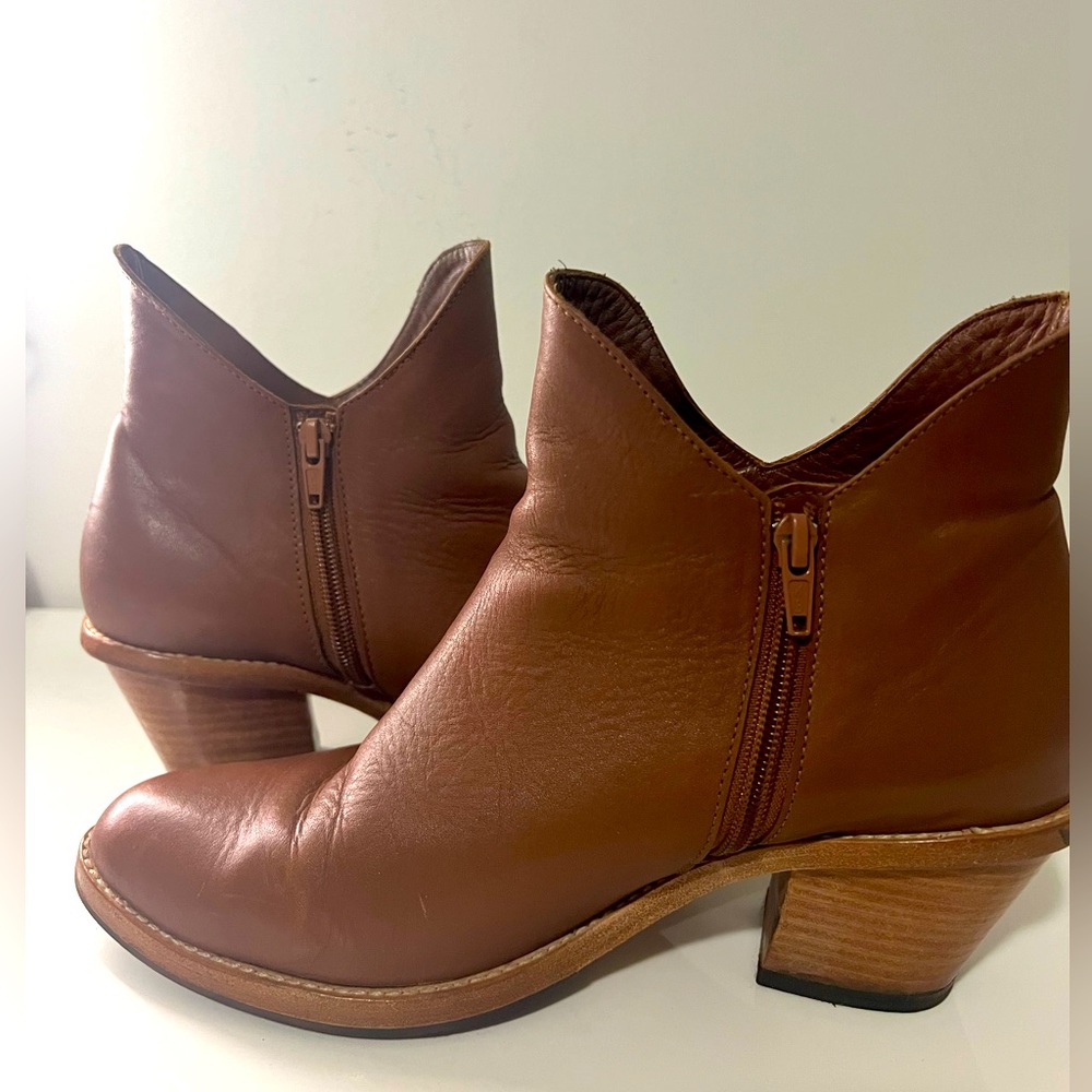 Poppy Barley The Two Point Five Ankle Boot